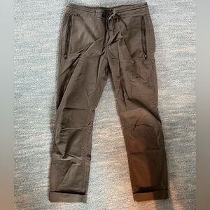 Roark “Layover” Men’s 32 Green Chinos